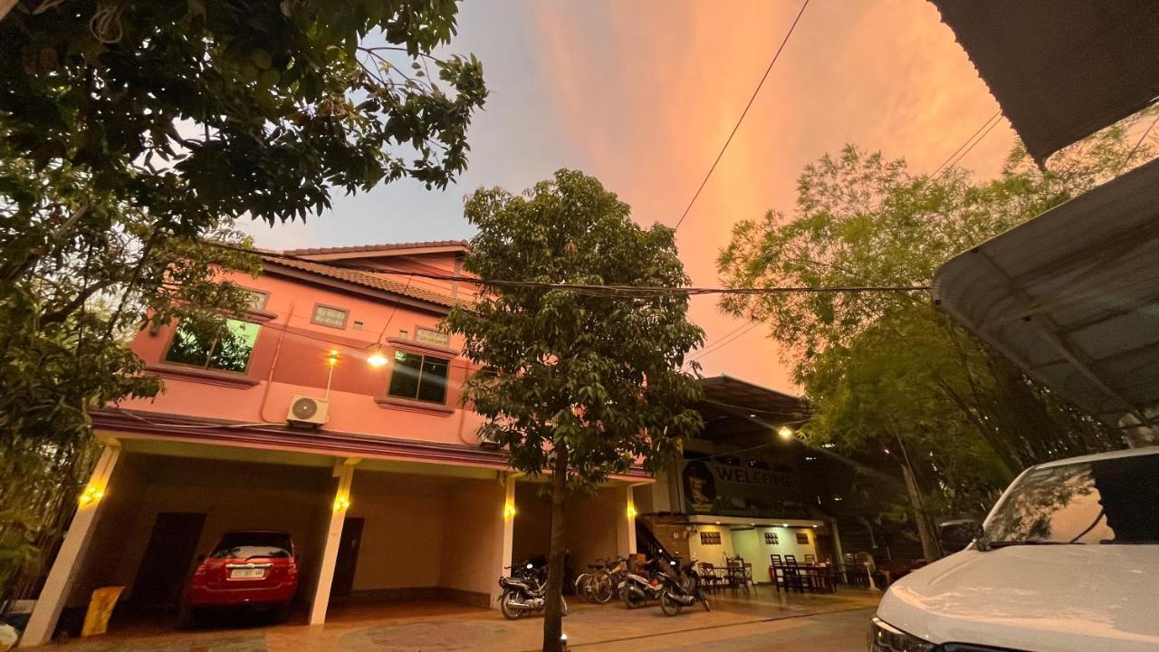 Por Chey Hotel Battambang Kültér fotó